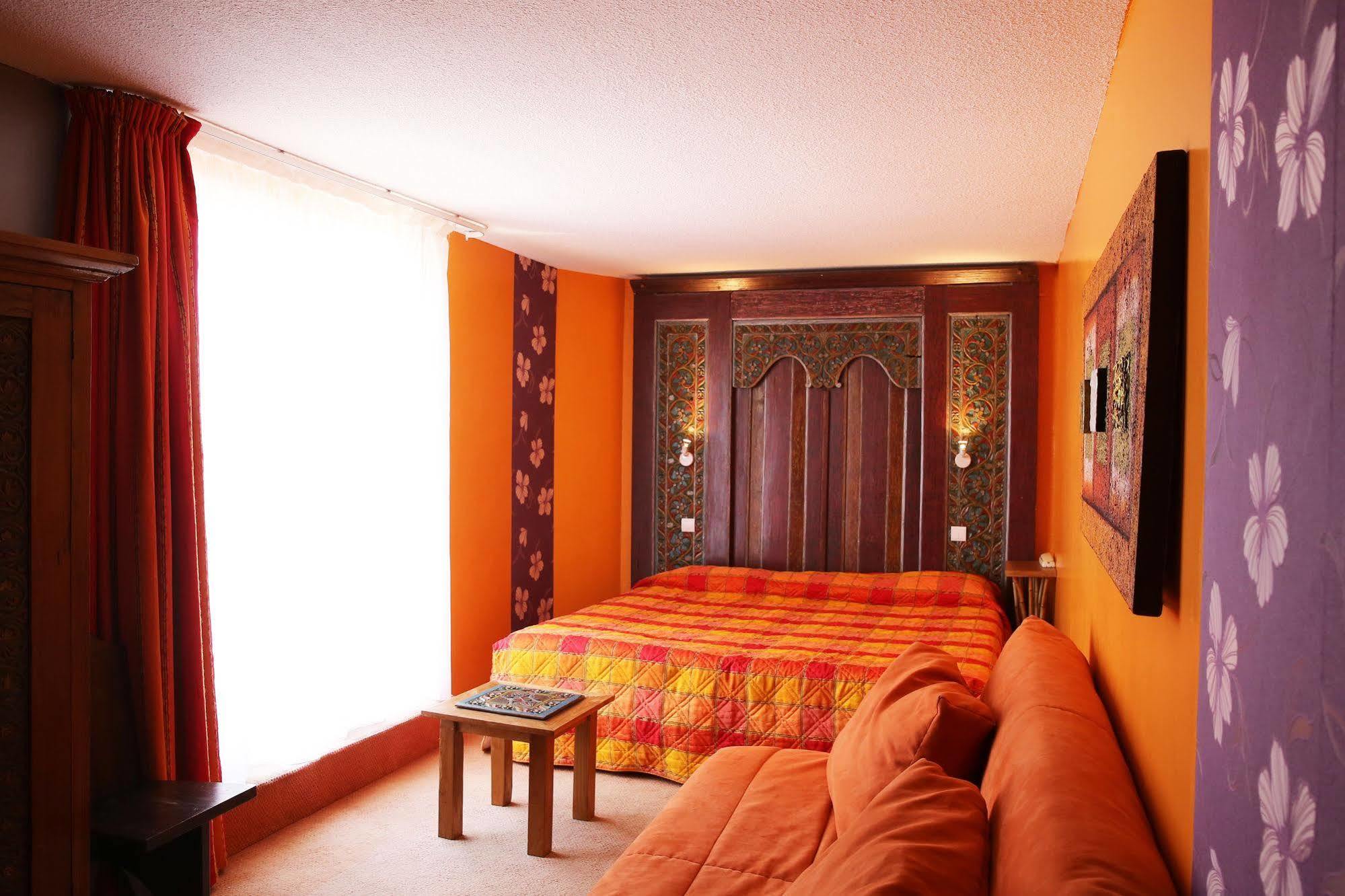 فندق لويات لاكانو المظهر الخارجي الصورة